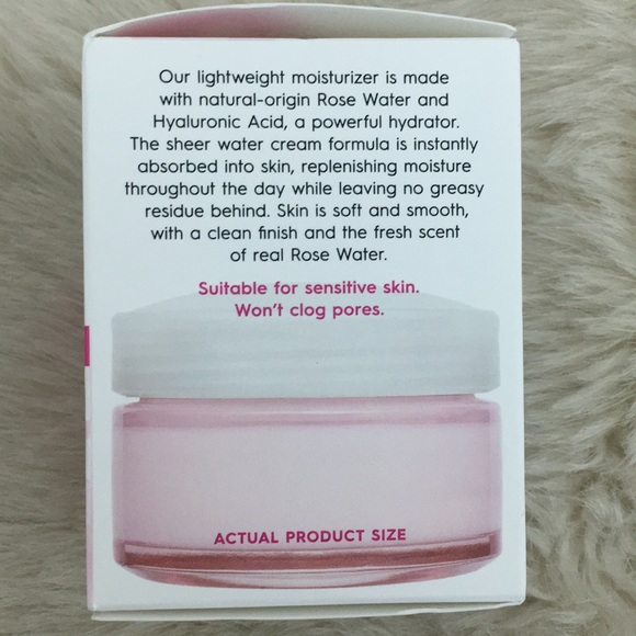 Garnier SkinActive Moisture Cream - Picture 2 of 3